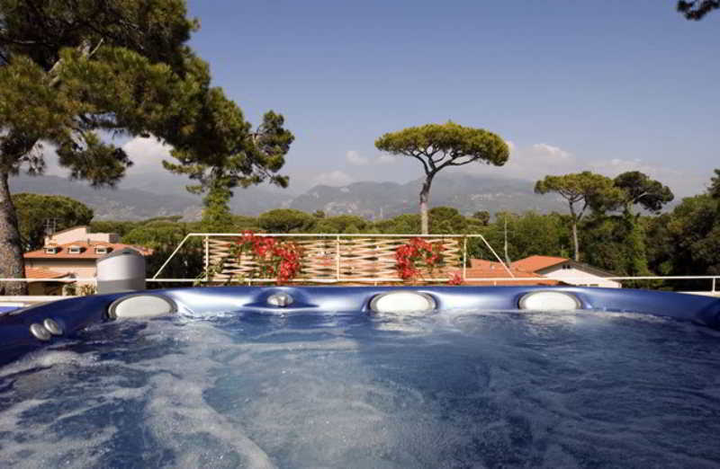 Hotel Viscardo Forte dei Marmi Buitenkant foto